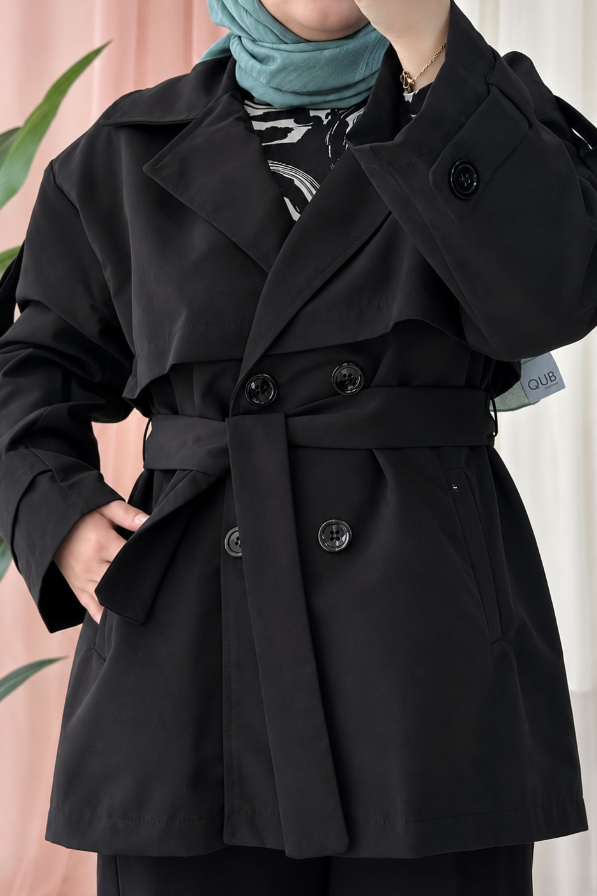 Gabardin Mevsimlik Kısa Trençkot-Siyah