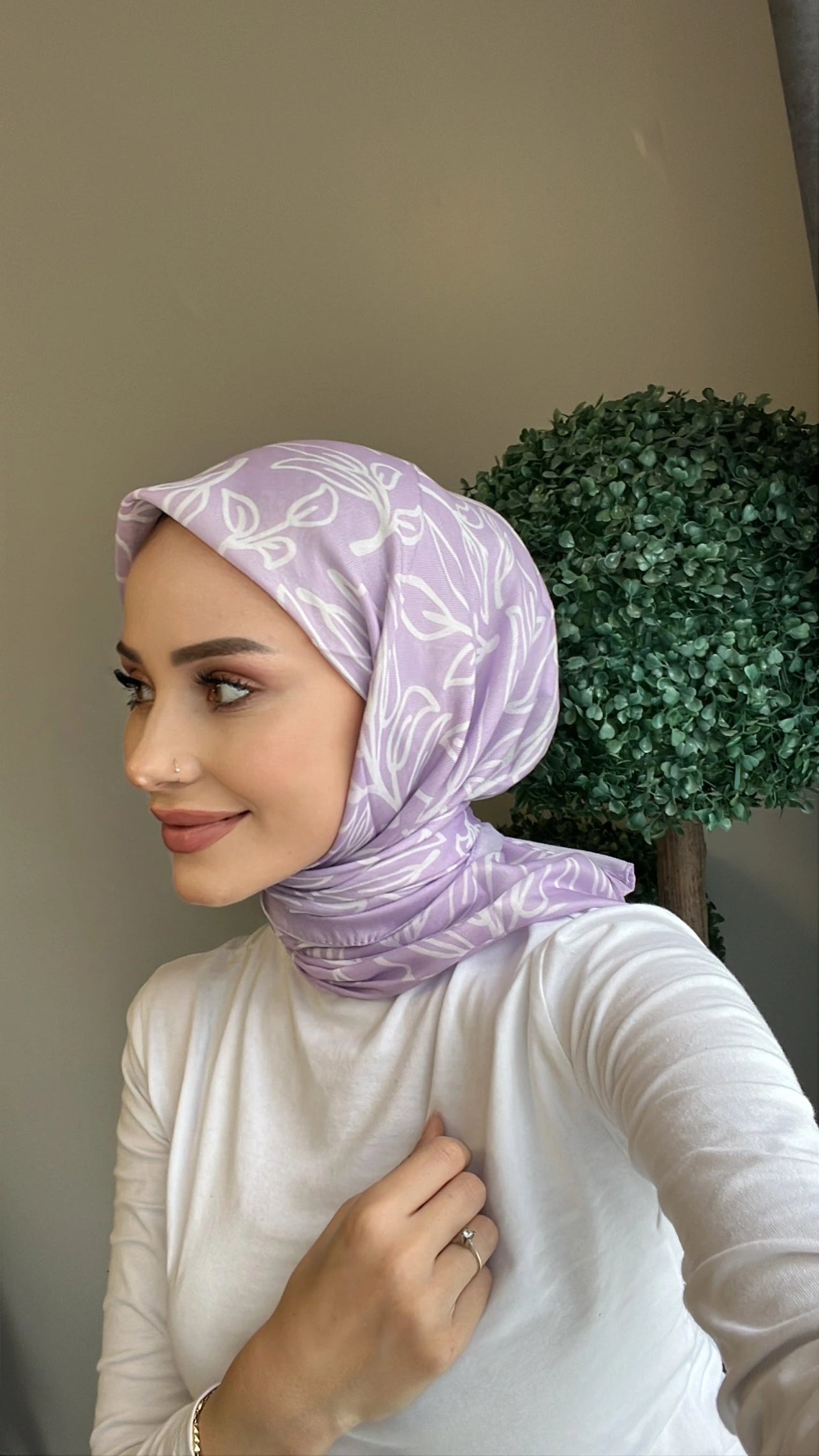 Yaprak Desenli Kare Eşarp - Lila